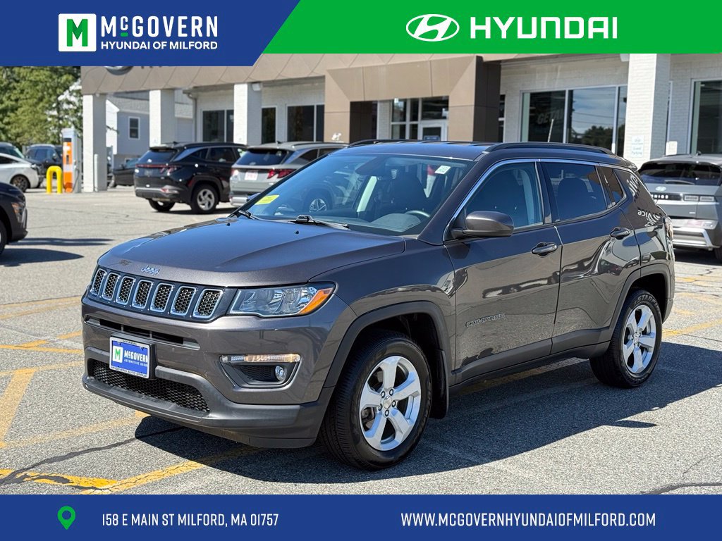 Used 2019 Jeep Compass Latitude w/ Popular Equipment Group AWD/4WD image 1