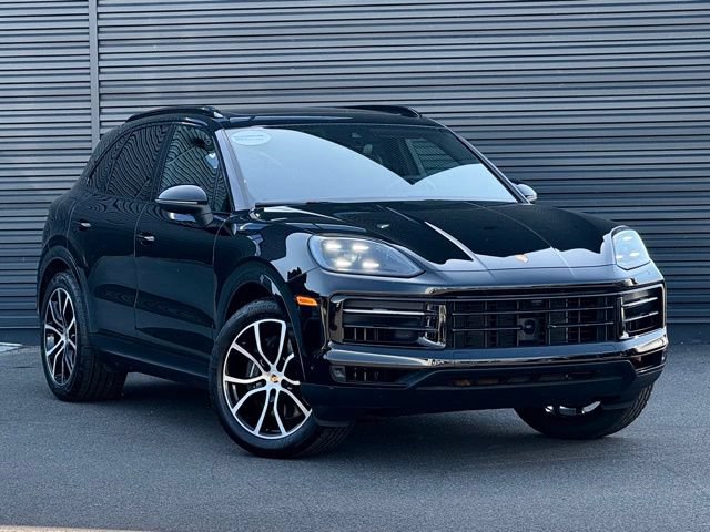 Certified 2024 Porsche Cayenne AWD/4WD image 9