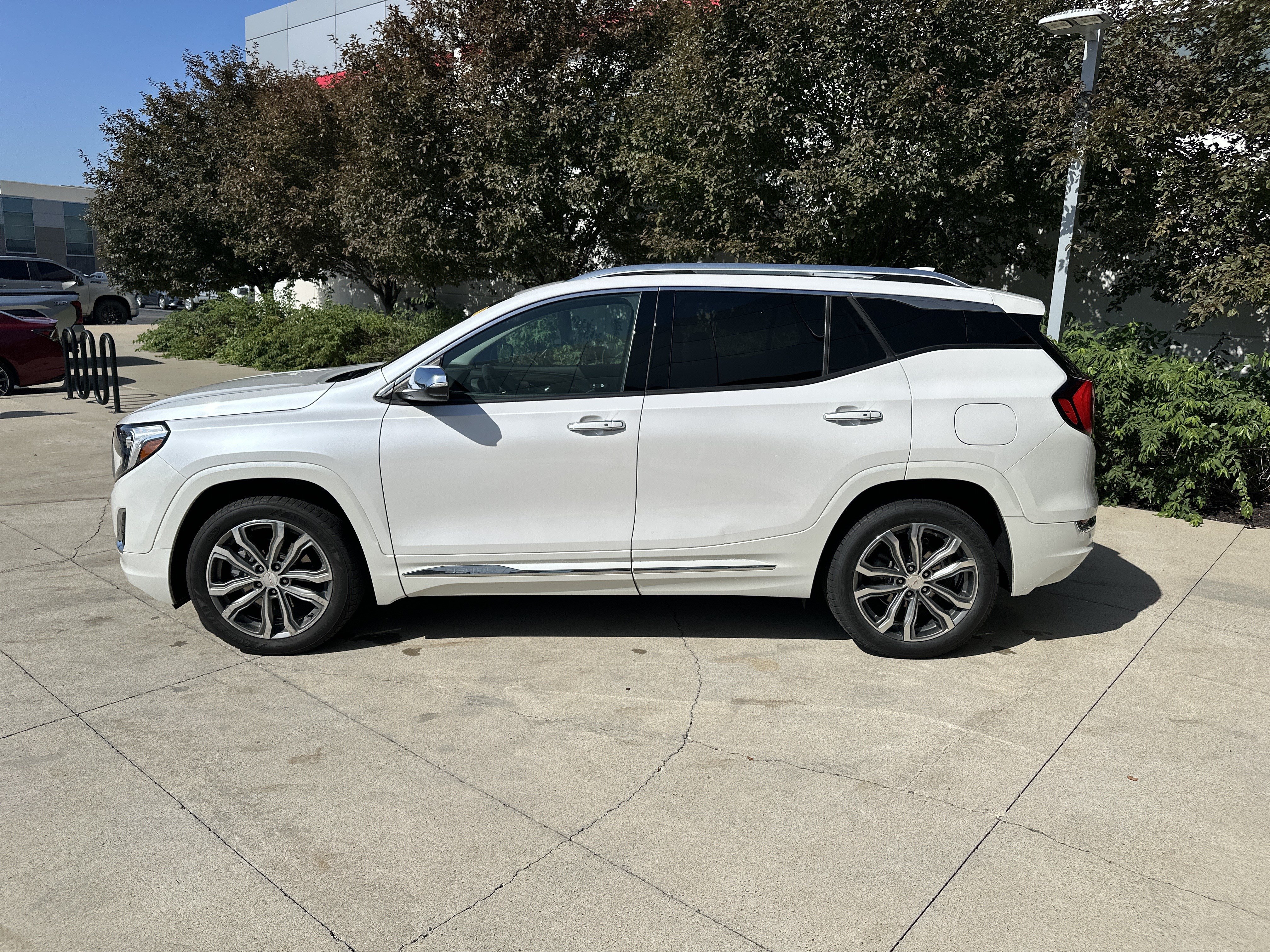 Used 2020 GMC Terrain Denali w/ LPO, Cargo Package AWD/4WD image 9