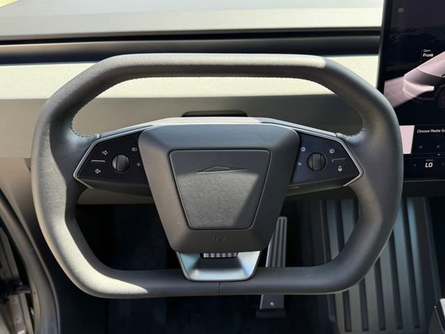 Used 2024 Tesla Cybertruck AWD Crew Cab image 15