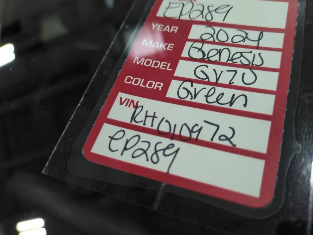 Used 2024 Genesis GV70 3.5T Sport image 24