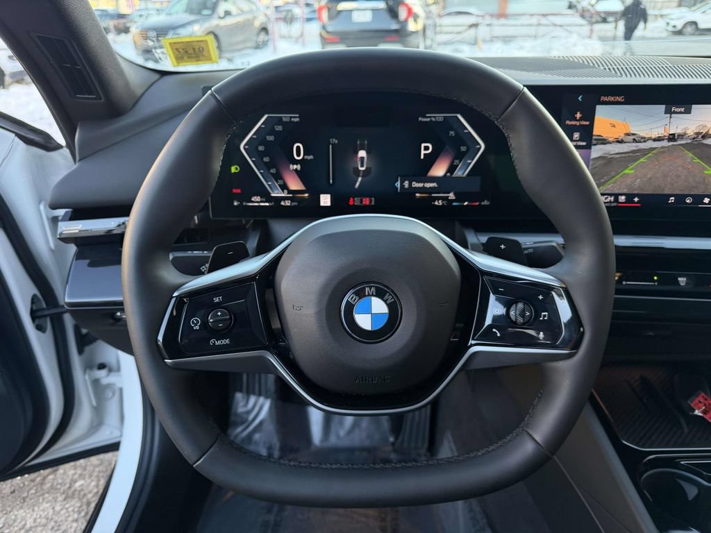 Used 2026 BMW 530i xDrive AWD/4WD image 30