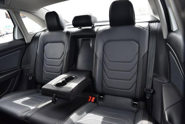 Used 2025 Volkswagen Jetta SEL image 23