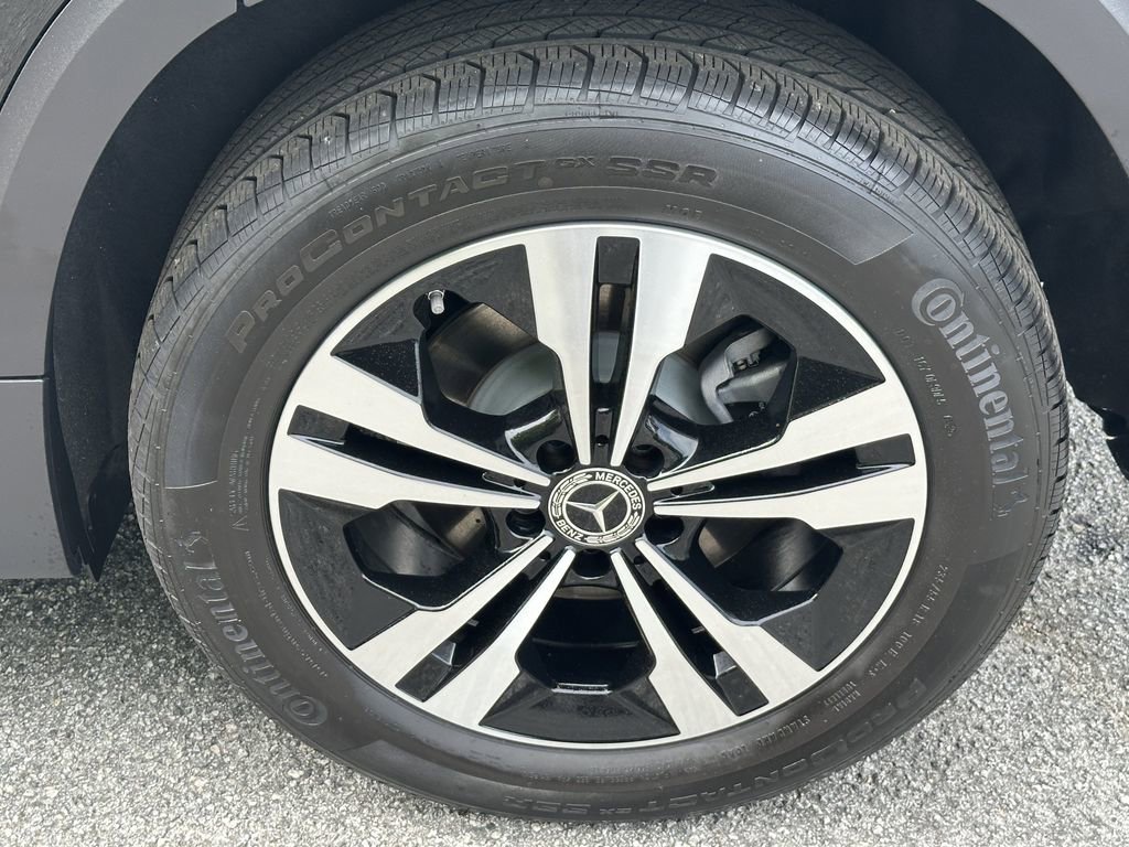 Certified 2025 Mercedes-Benz GLB 250 image 23