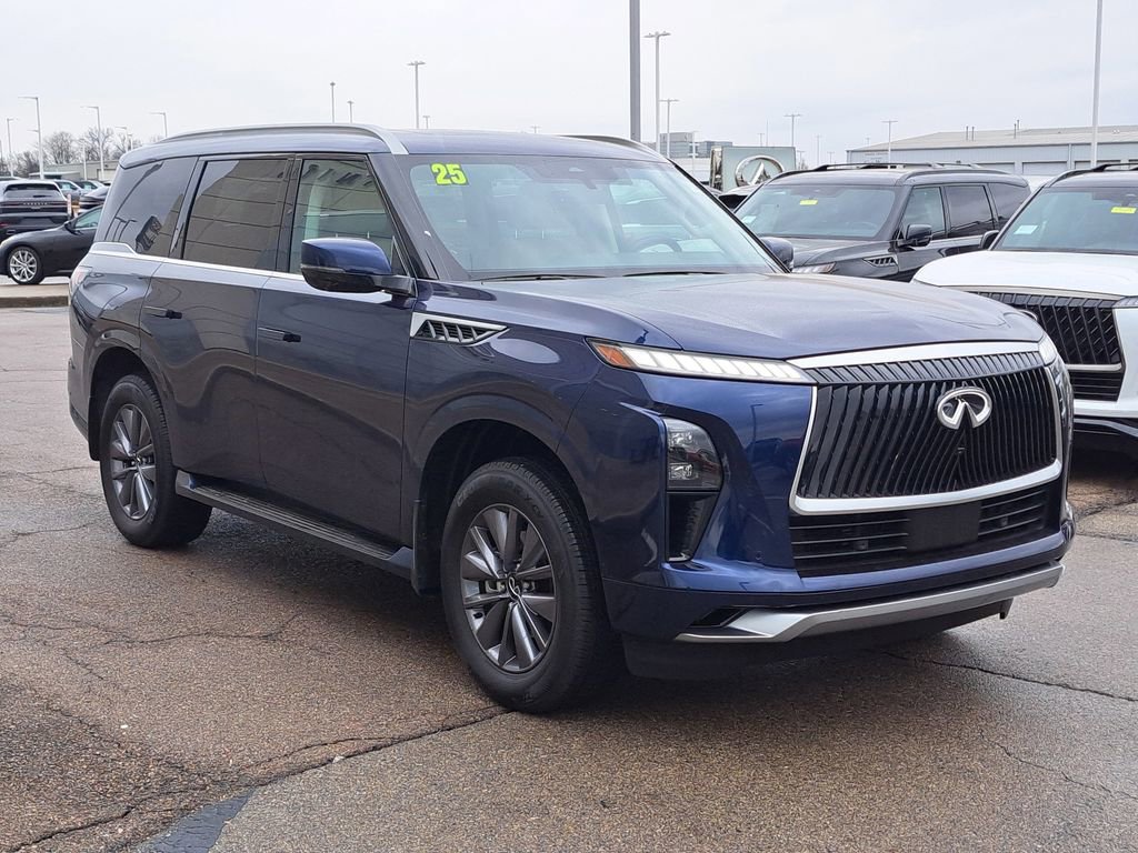 Certified 2025 INFINITI QX80 Pure w/ Cargo Package image 7