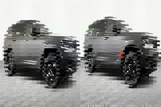 New 2025 Jeep Grand Cherokee L Altitude image 3