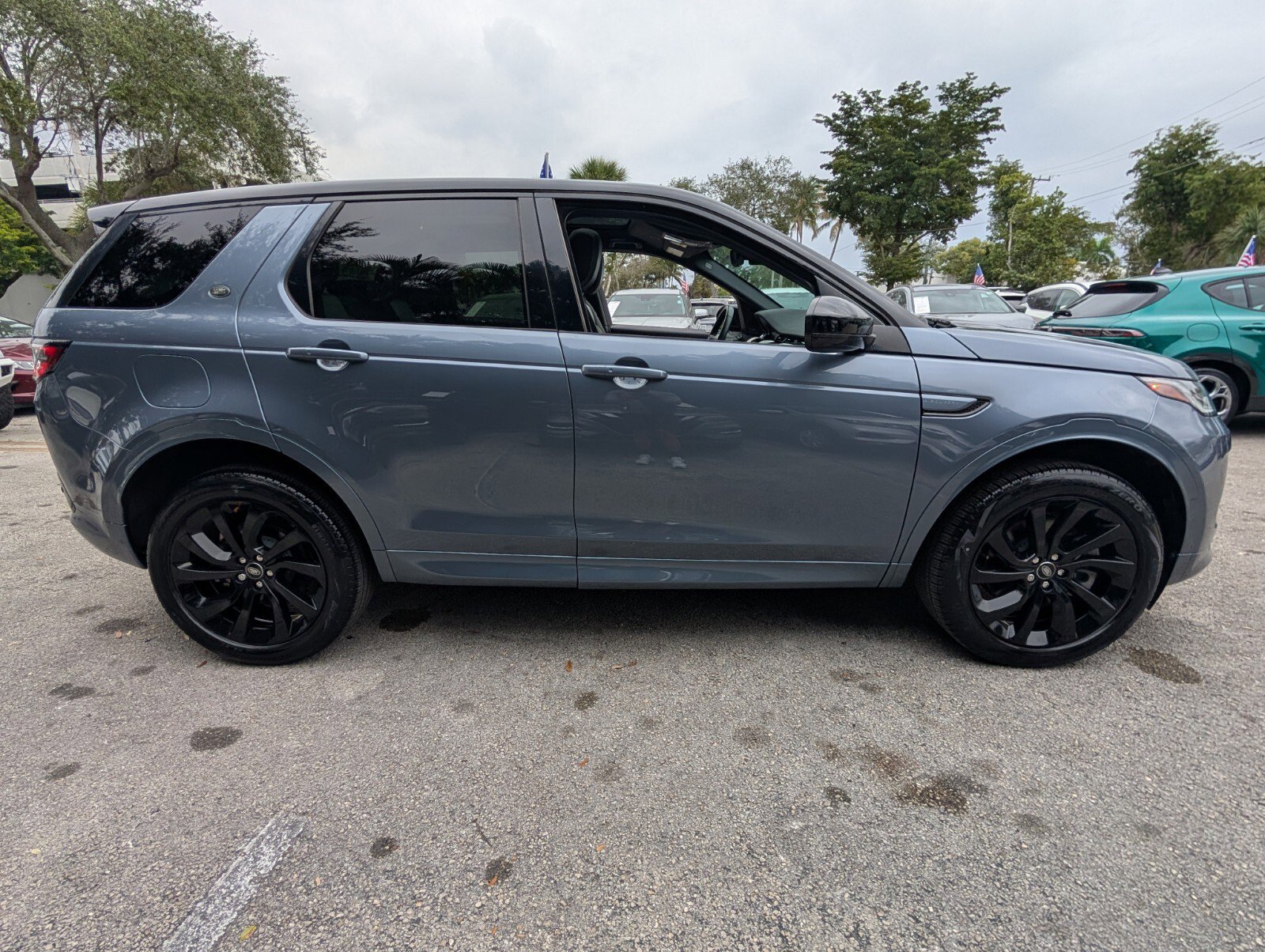 Used 2023 Land Rover Discovery Sport S R-Dynamic image 22