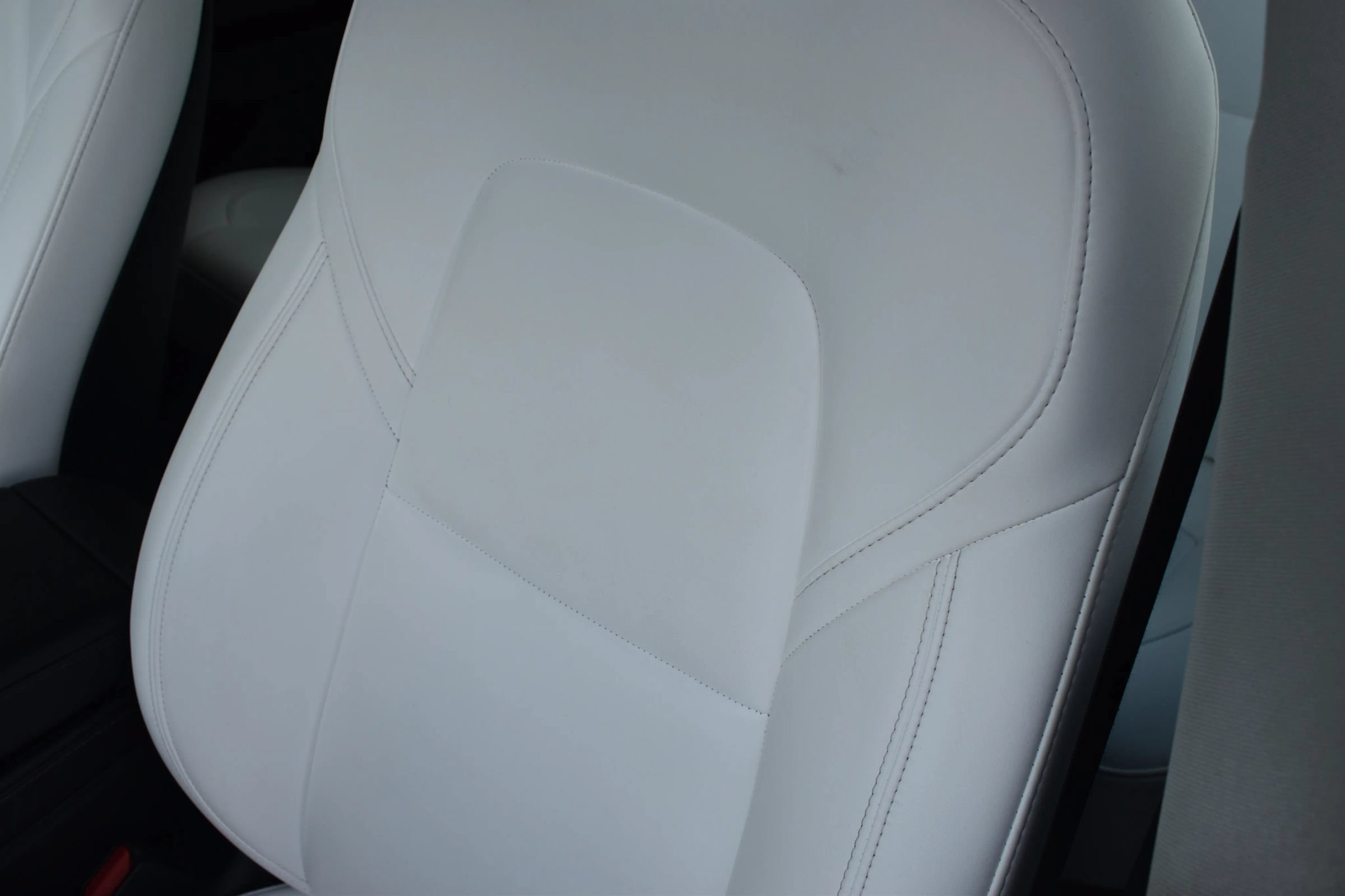 Used 2023 Tesla Model 3 Standard Range RWD image 9