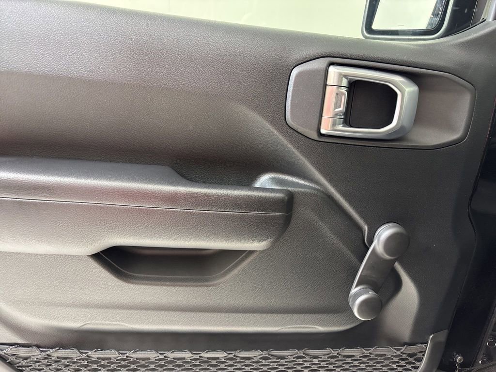 Used 2020 Jeep Wrangler Sport image 18