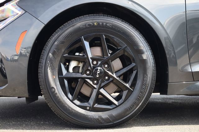 Used 2025 Kia K5 LXS image 8