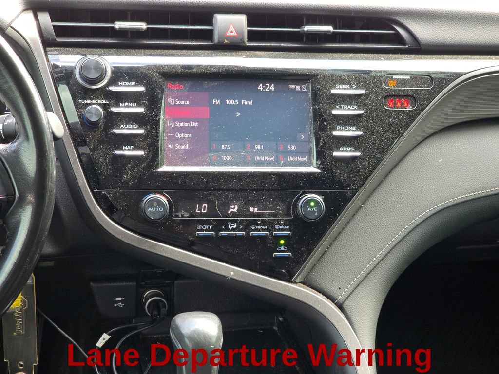 Used 2019 Toyota Camry SE FWD image 17