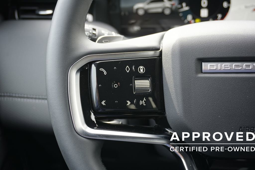 Used 2025 Land Rover Discovery Sport Dynamic SE image 12