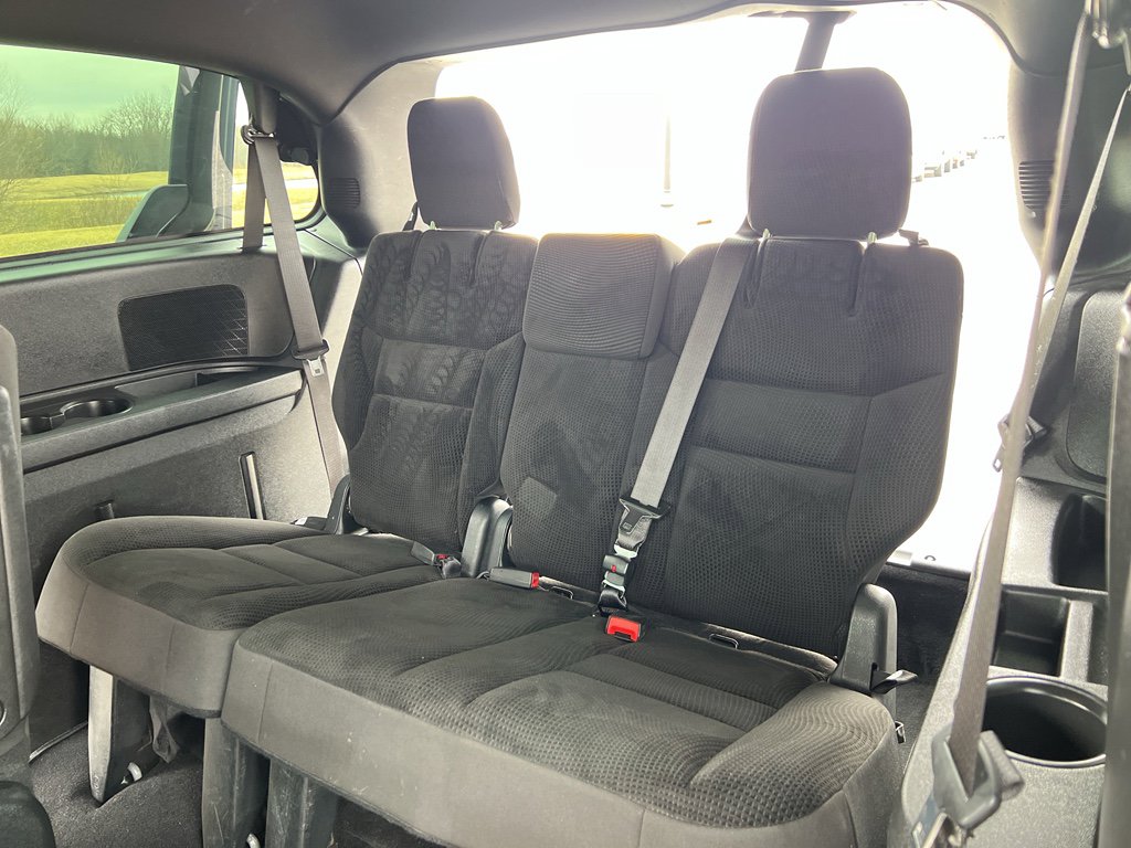Used 2020 Dodge Grand Caravan SE image 35