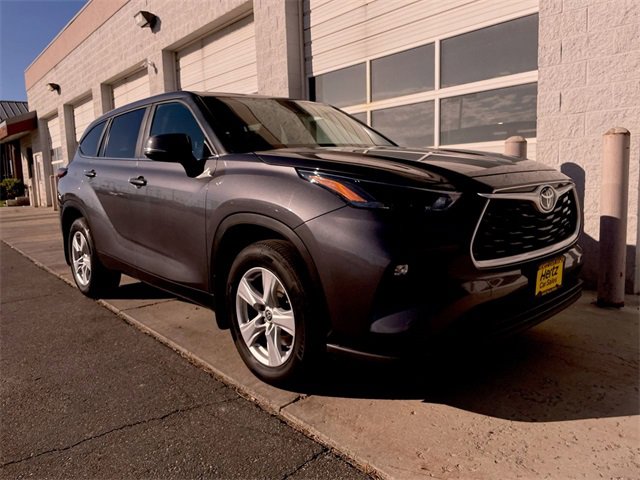 Used 2024 Toyota Highlander XLE image 10