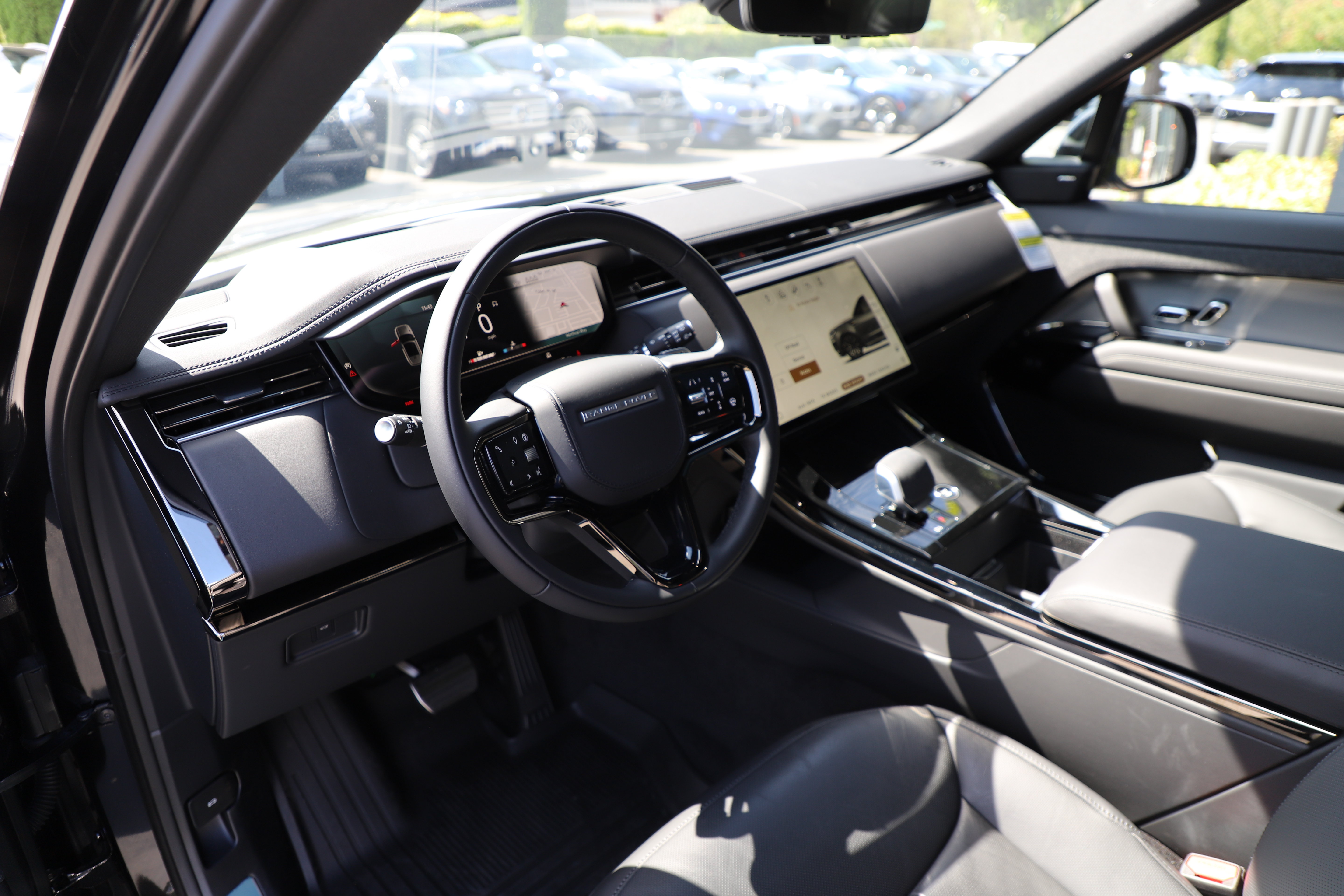 New 2026 Land Rover Range Rover Sport Dynamic SE AWD/4WD image 18