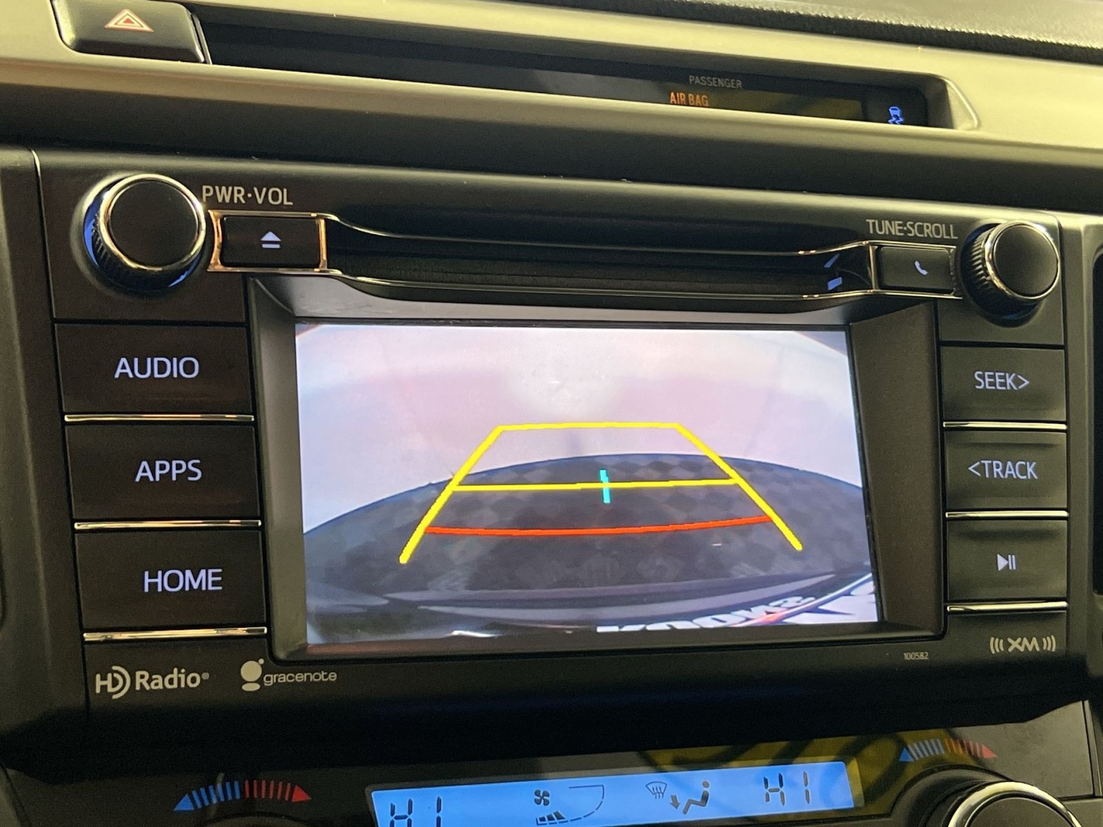Used 2016 Toyota RAV4 XLE AWD/4WD image 19