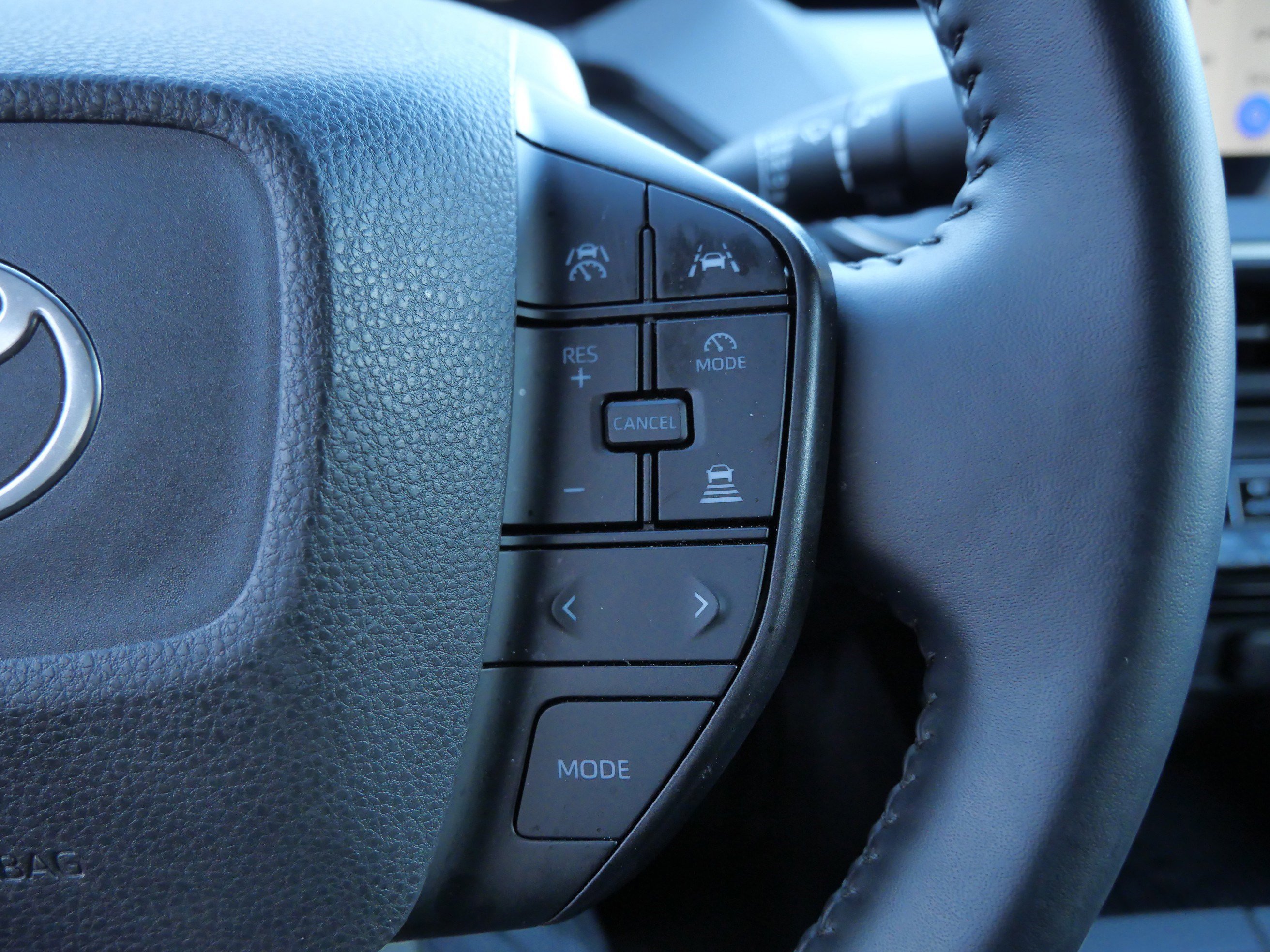 Used 2025 Toyota Prius image 29