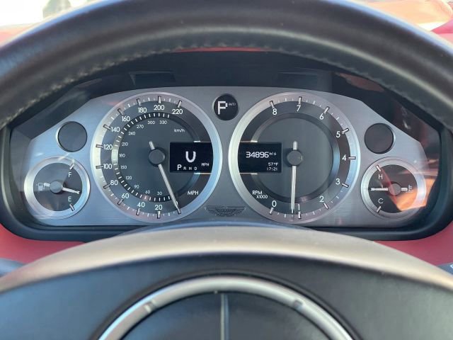 Used 2015 Aston Martin DB9 Coupe RWD image 31