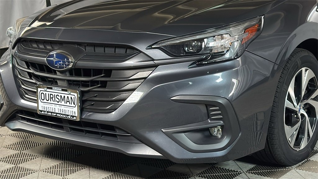 Used 2023 Subaru Legacy Premium image 3
