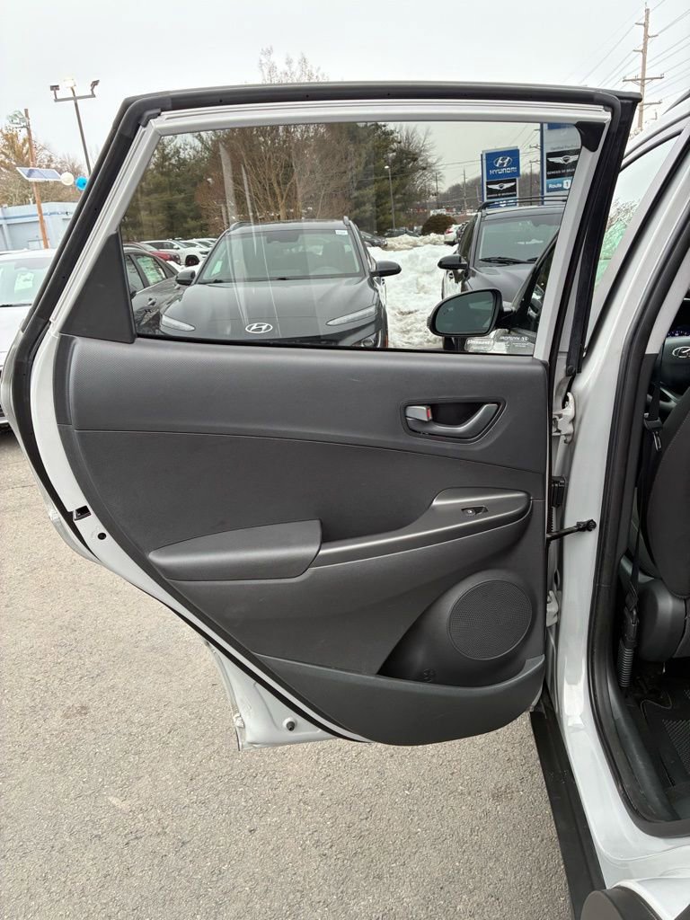 Used 2023 Hyundai Kona SEL image 43