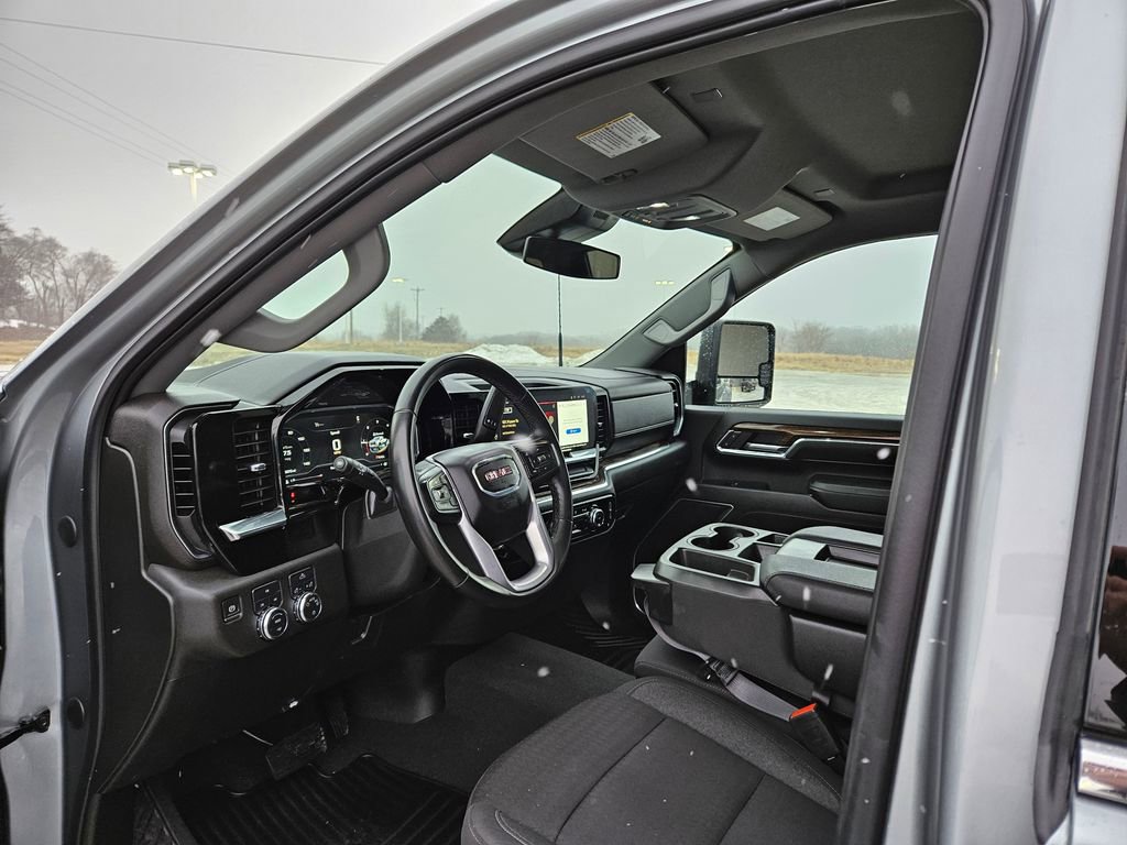 Used 2024 GMC Sierra 3500 SLE image 26