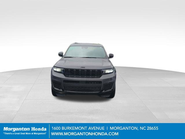 Used 2025 Jeep Grand Cherokee L Altitude RWD image 2