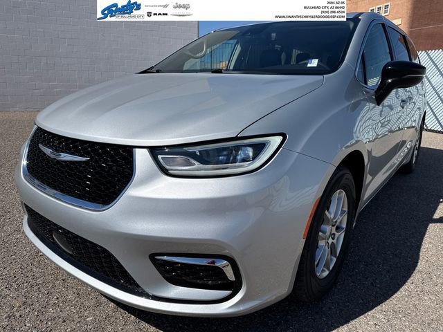Used 2024 Chrysler Pacifica Touring-L FWD image 1