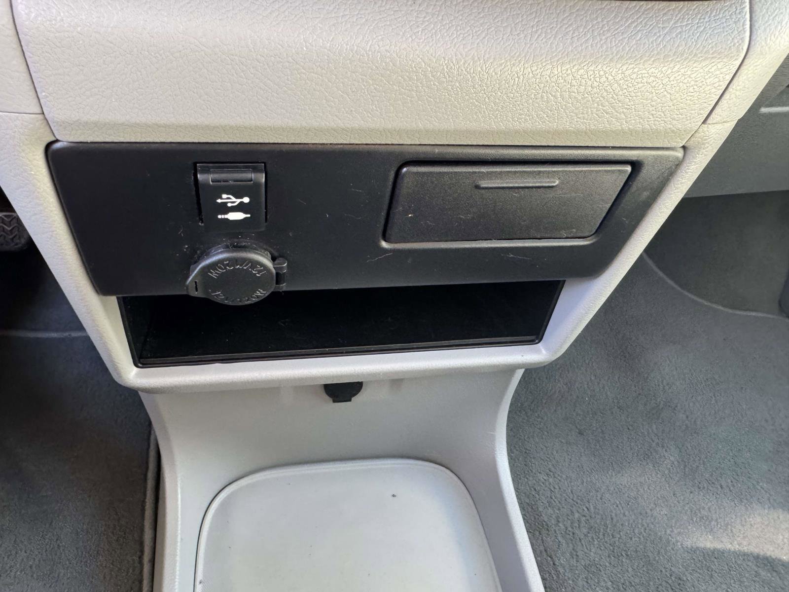 Used 2020 Toyota Sienna LE image 24