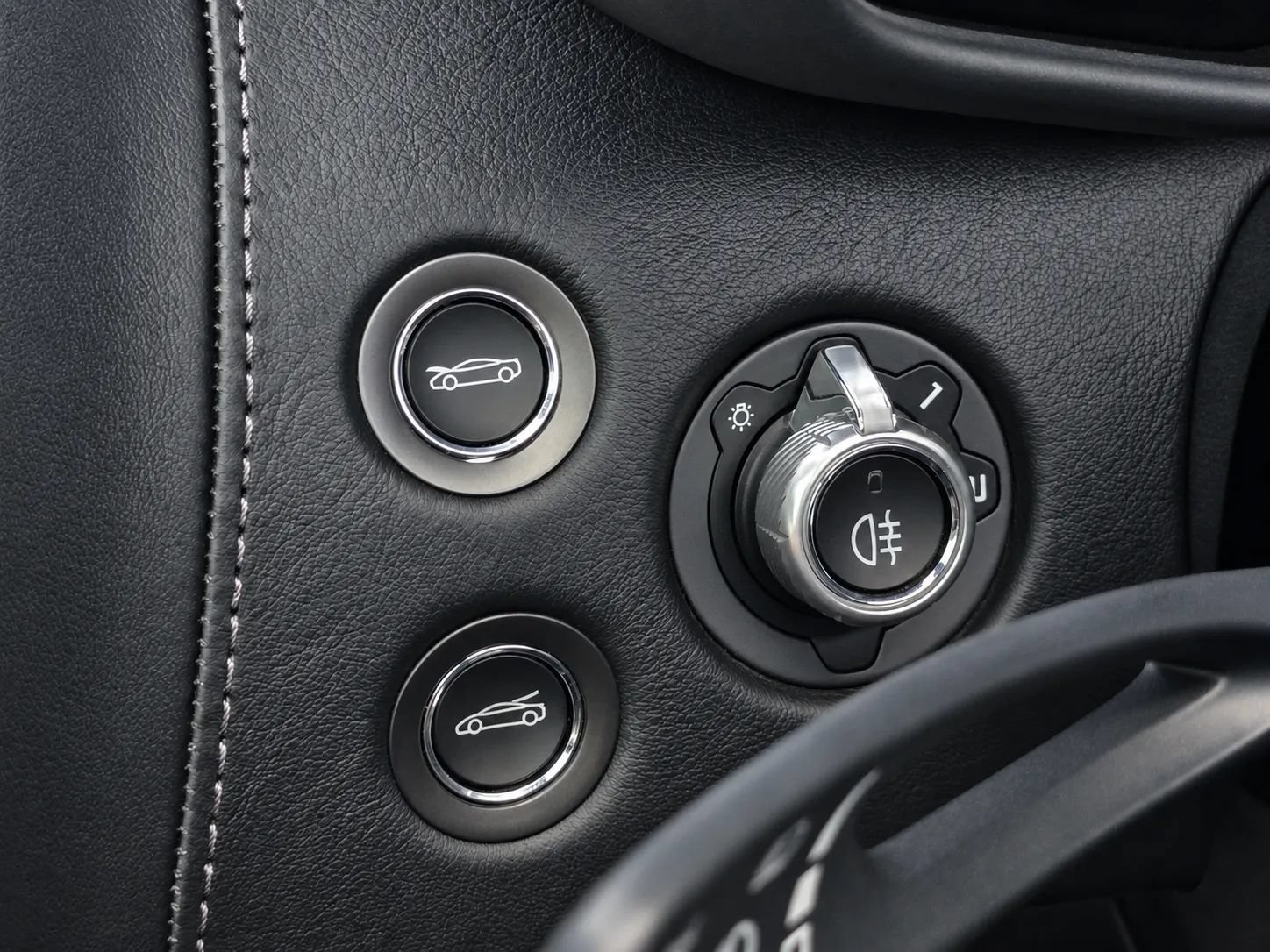 Used 2023 McLaren GT RWD image 48