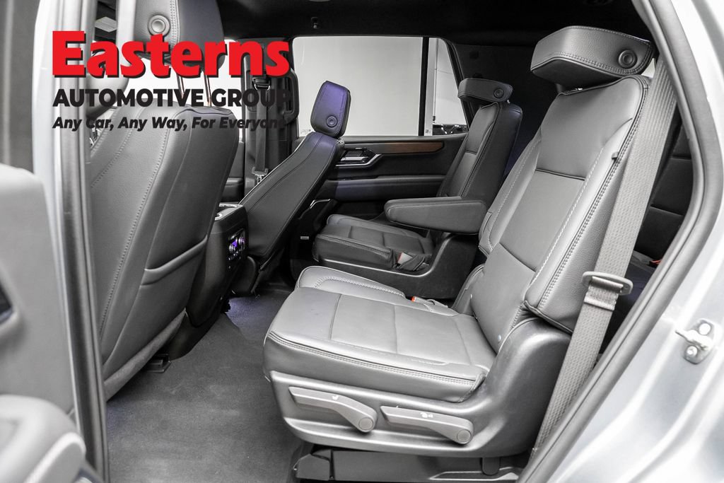 Used 2025 GMC Yukon Denali AWD/4WD image 26