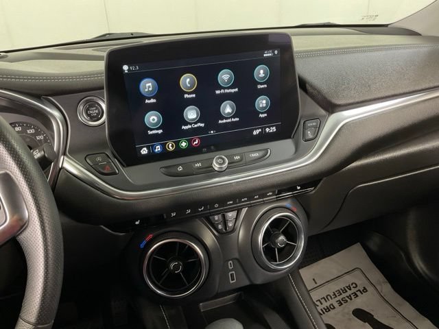 Used 2025 Chevrolet Blazer LT w/ Convenience Package FWD image 17