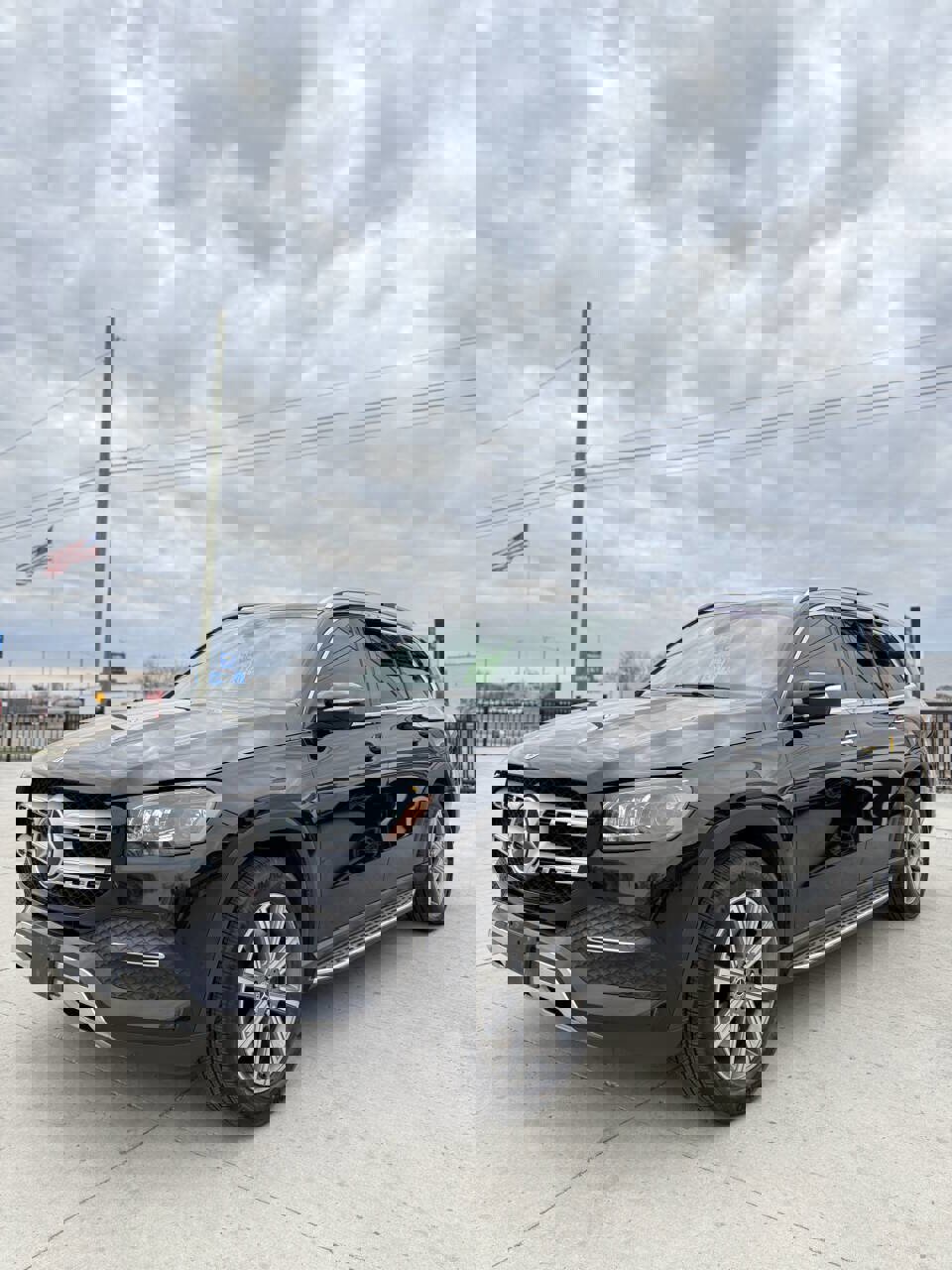 Used 2021 Mercedes-Benz GLS 450 4MATIC image 3