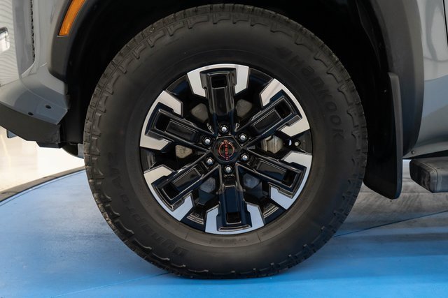 Used 2023 Nissan Frontier PRO-4X w/ Technology Package image 6