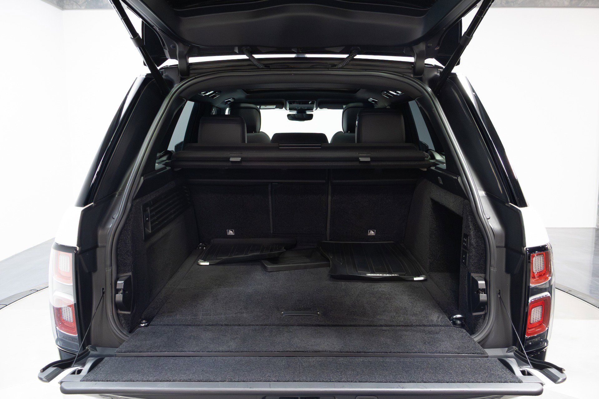 Used 2021 Land Rover Range Rover Westminster Edition image 50