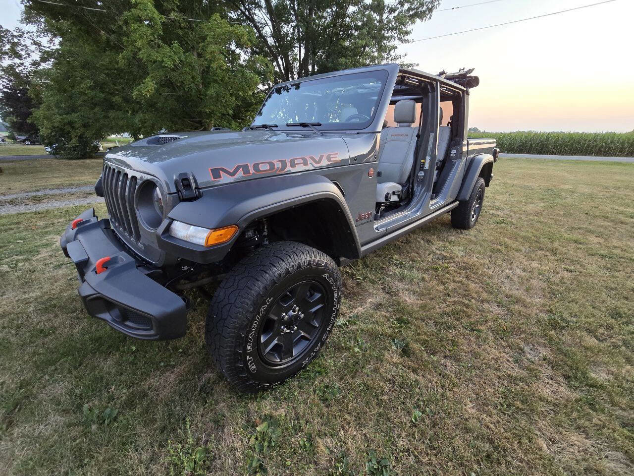 Used 2022 Jeep Gladiator Mojave image 9