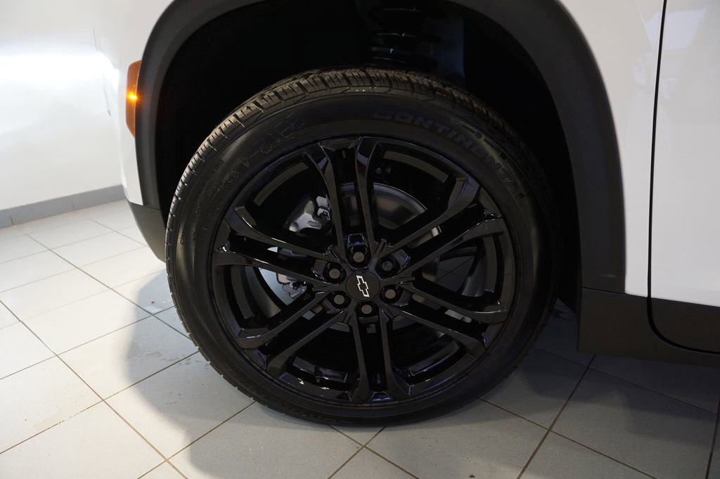 New 2026 Chevrolet Traverse LT w/ Driver Confidence Package image 28