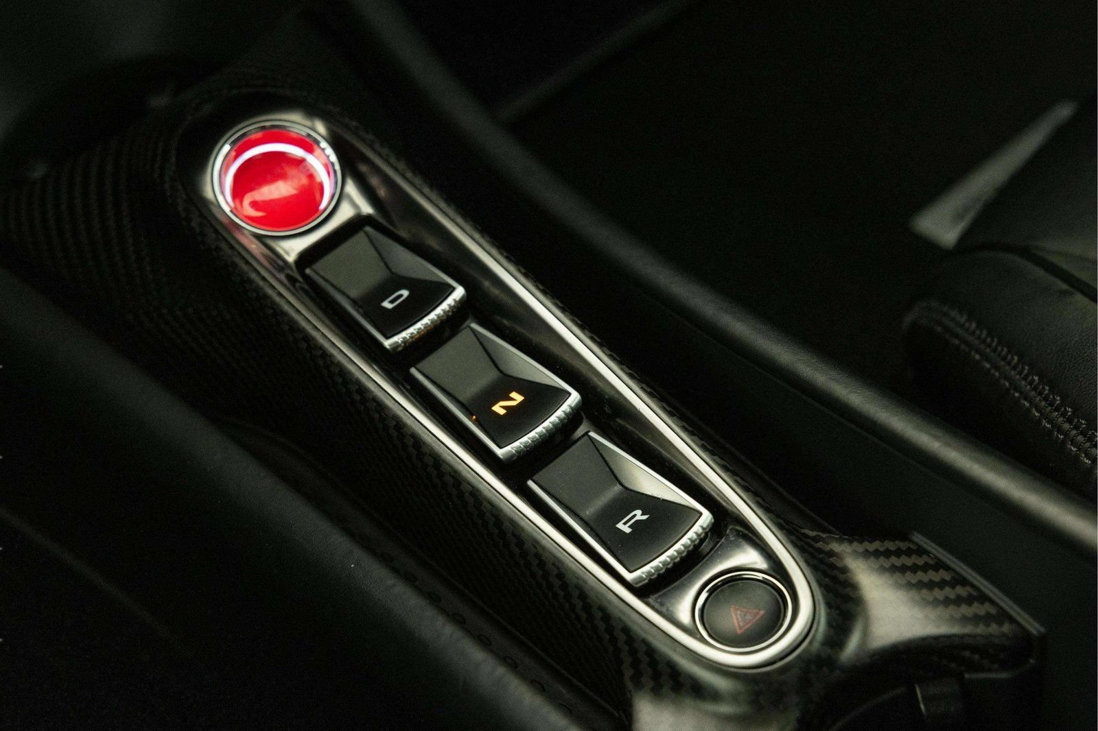Used 2023 McLaren Artura RWD image 26