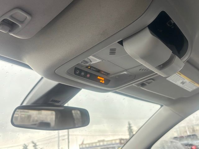 Certified 2022 GMC Acadia SLE image 28