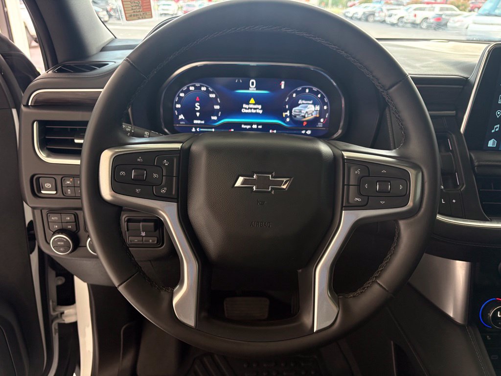 Used 2024 Chevrolet Tahoe Z71 w/ Z71 Off-Road Package AWD/4WD image 4