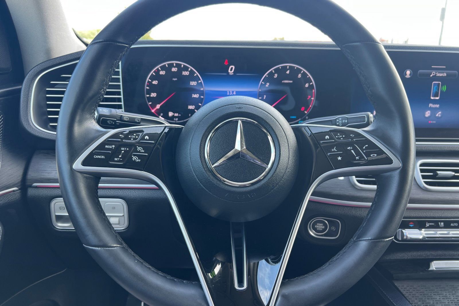 Used 2024 Mercedes-Benz GLE 350 4MATIC w/ Winter Package image 26