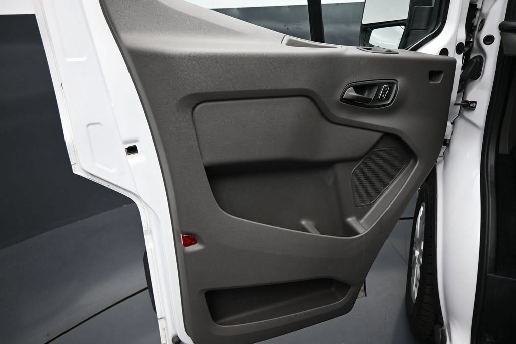Used 2025 Ford Transit 350 XLT RWD image 10
