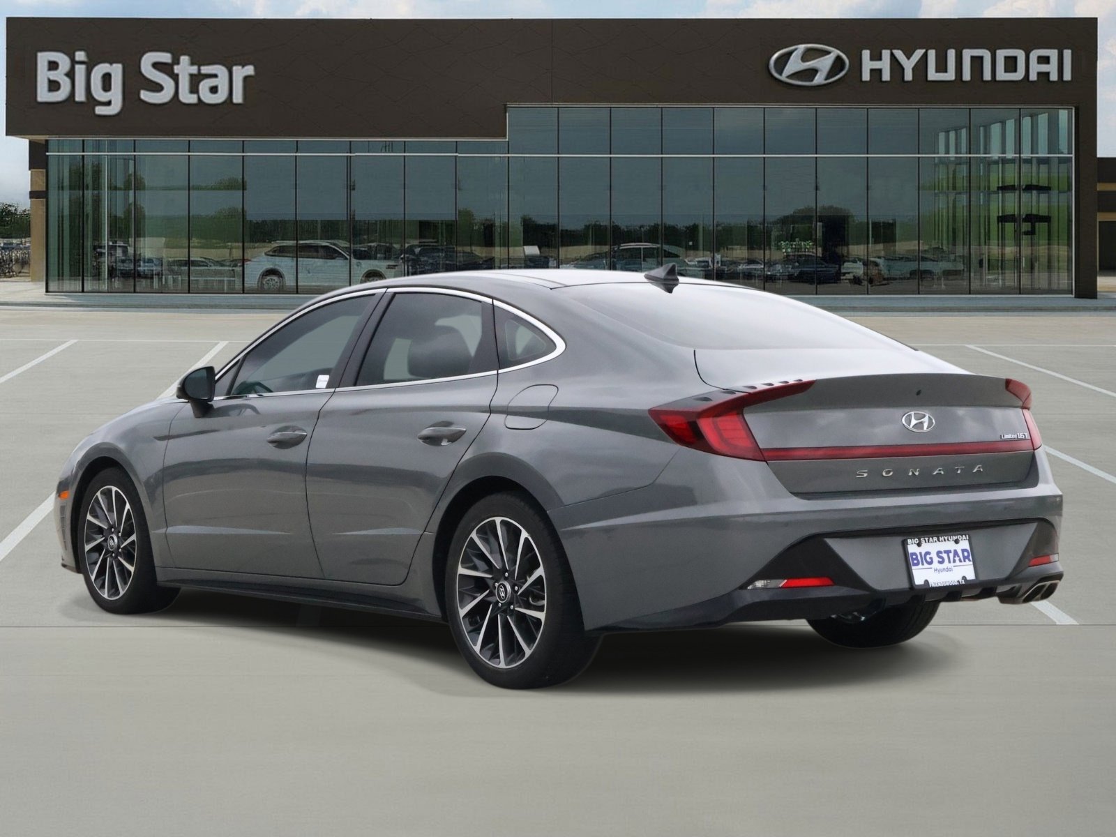 Used 2023 Hyundai Sonata Limited FWD image 3