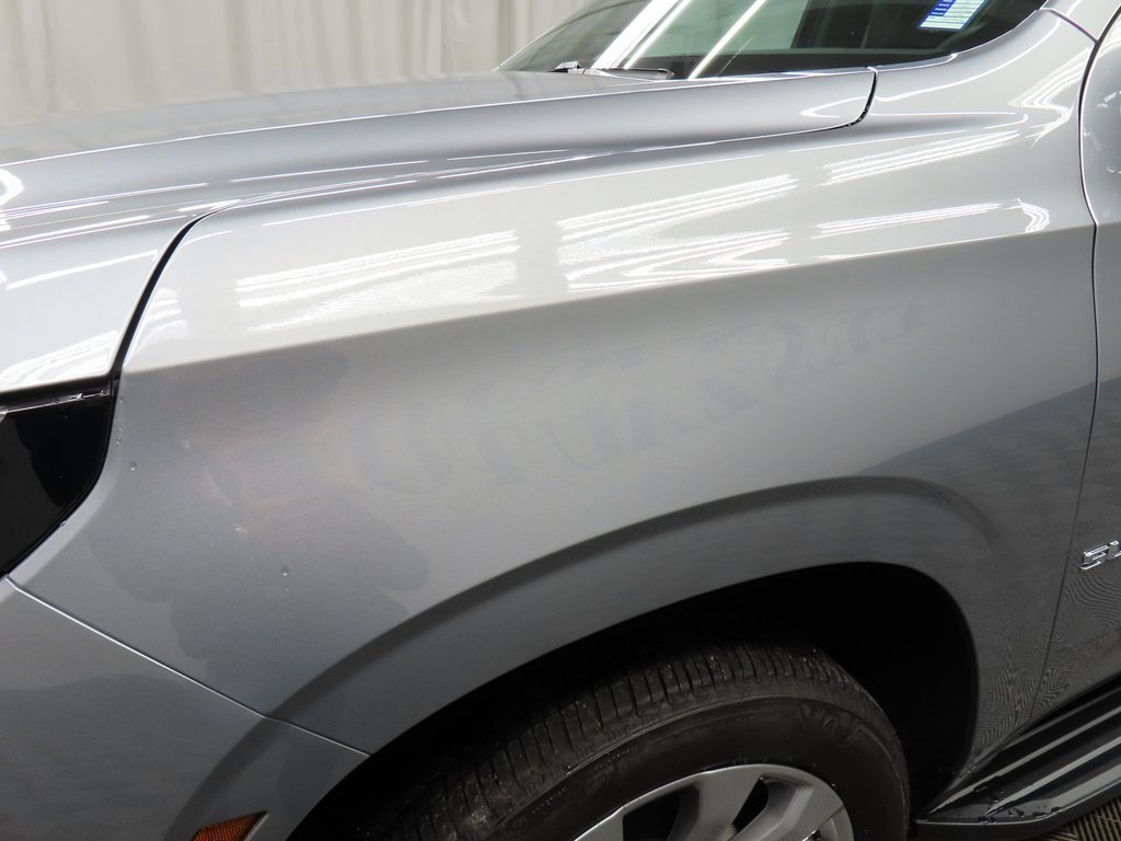 Used 2025 Chevrolet Suburban Premier image 48