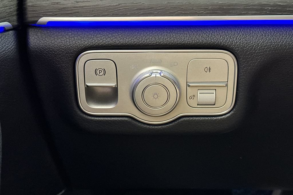 Certified 2026 Mercedes-Benz GLE 350 4MATIC image 33