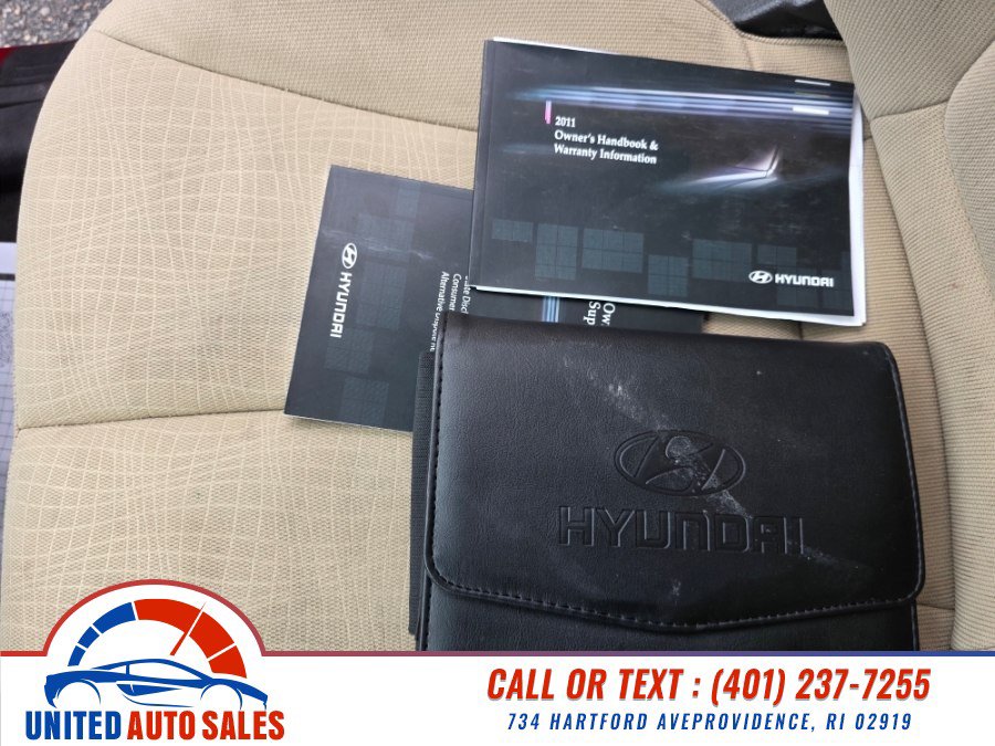 Used 2011 Hyundai Santa Fe GLS AWD/4WD image 20