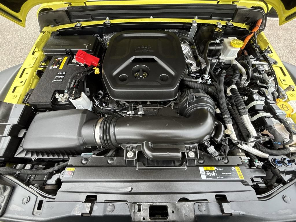 Used 2024 Jeep Wrangler Unlimited Rubicon 4xe AWD/4WD image 18