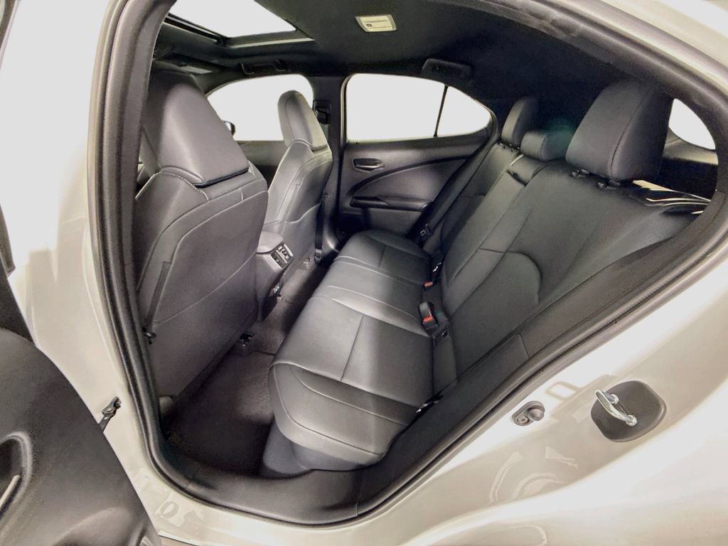 Used 2024 Lexus UX 250h F Sport FWD image 21