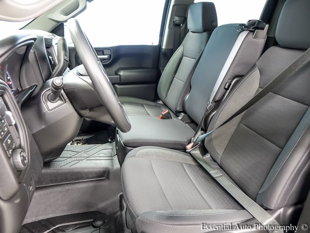 New 2026 Chevrolet Silverado 1500 Custom w/ Turbomax Blackout Package AWD/4WD image 10