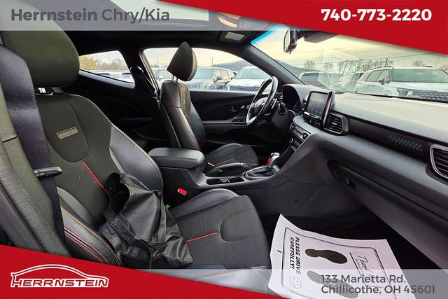 Used 2019 Hyundai Veloster 2.0 Premium image 26