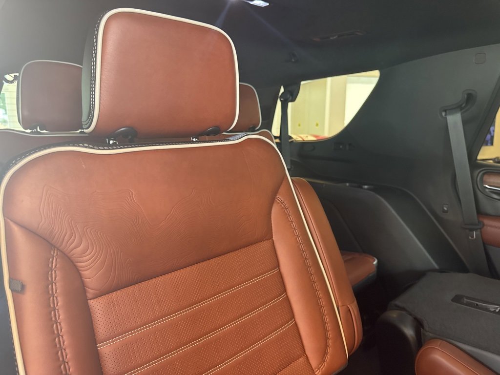 Used 2023 GMC Yukon Denali Ultimate image 28